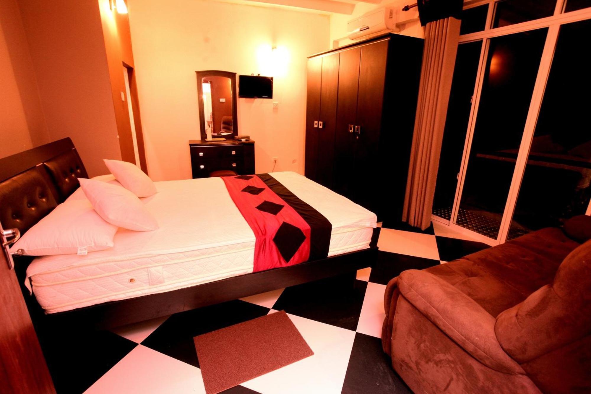 Oak Residencies Villa Kiribathgoda Rom bilde