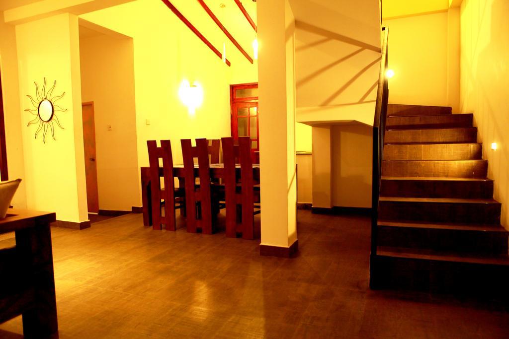 Oak Residencies Villa Kiribathgoda Rom bilde